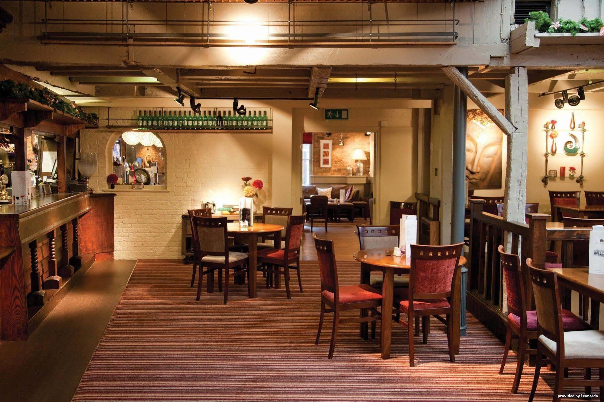 The Admiral Rodney Hotel, Horncastle, Lincolnshire هورنكاستيل المطعم الصورة