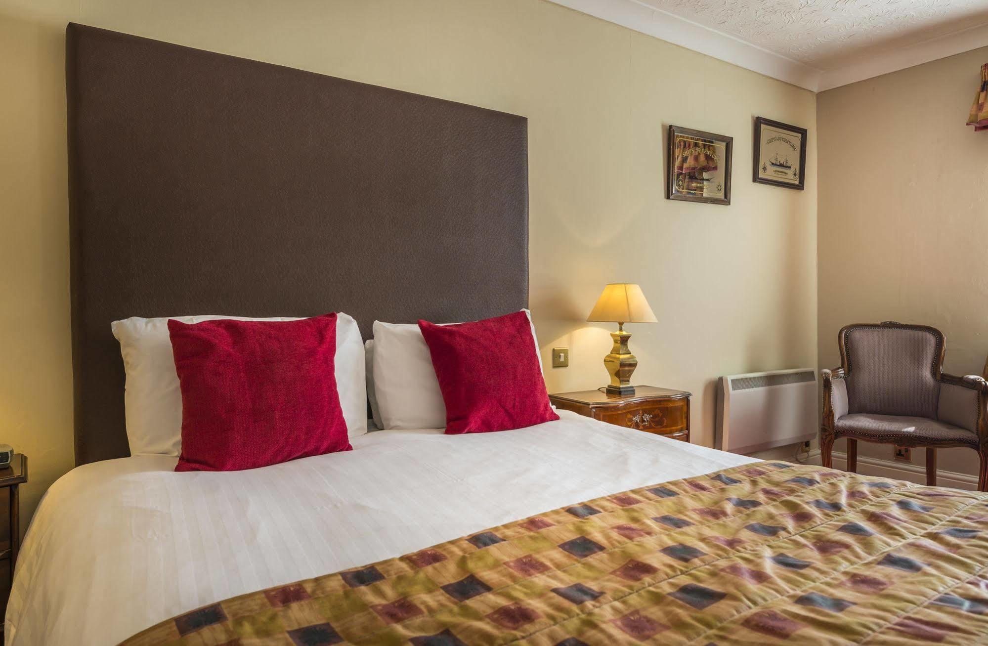 The Admiral Rodney Hotel, Horncastle, Lincolnshire هورنكاستيل المظهر الخارجي الصورة