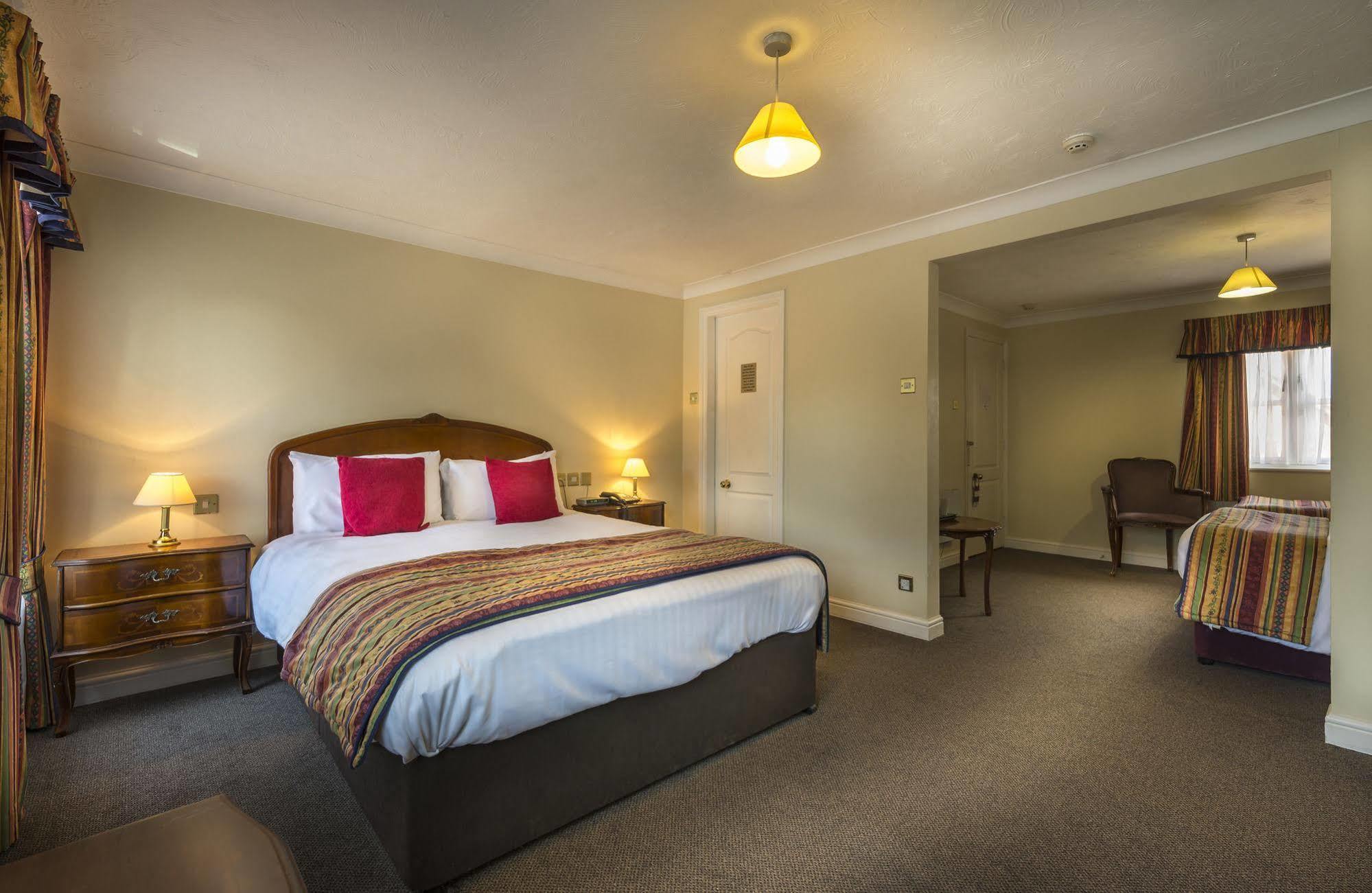 The Admiral Rodney Hotel, Horncastle, Lincolnshire هورنكاستيل المظهر الخارجي الصورة