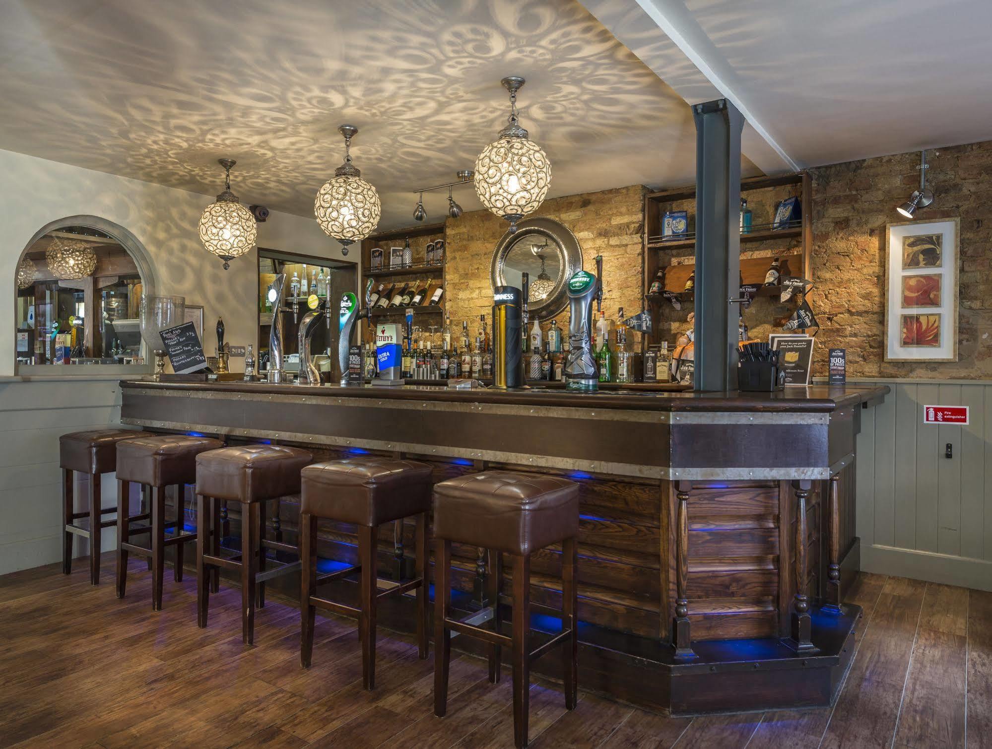 The Admiral Rodney Hotel, Horncastle, Lincolnshire هورنكاستيل المظهر الخارجي الصورة